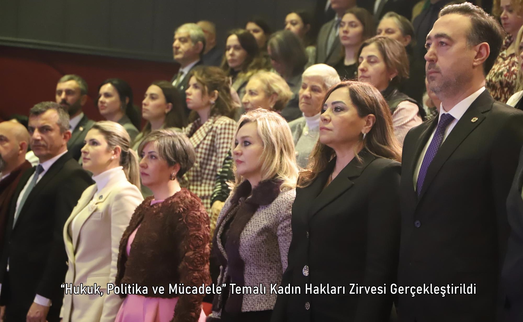  “Hukuk, Politika ve Mücadele” Temalı Kadın Hakları Zirvesi Gerçekleştirildi