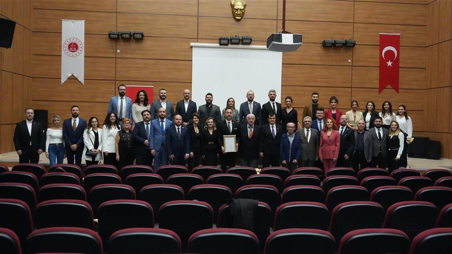 Başkanımız Av. Egemen Gürcün Mazbatasını Aldı