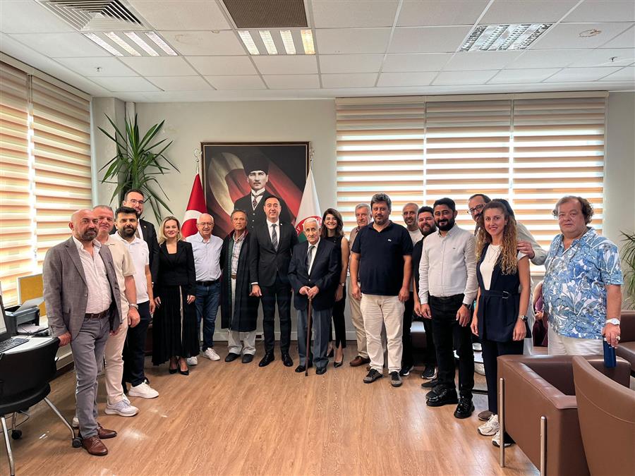 Emekleriyle Mesleğimizi Onurlandıran Meslektaşlarımıza Teşekkürlerimizle